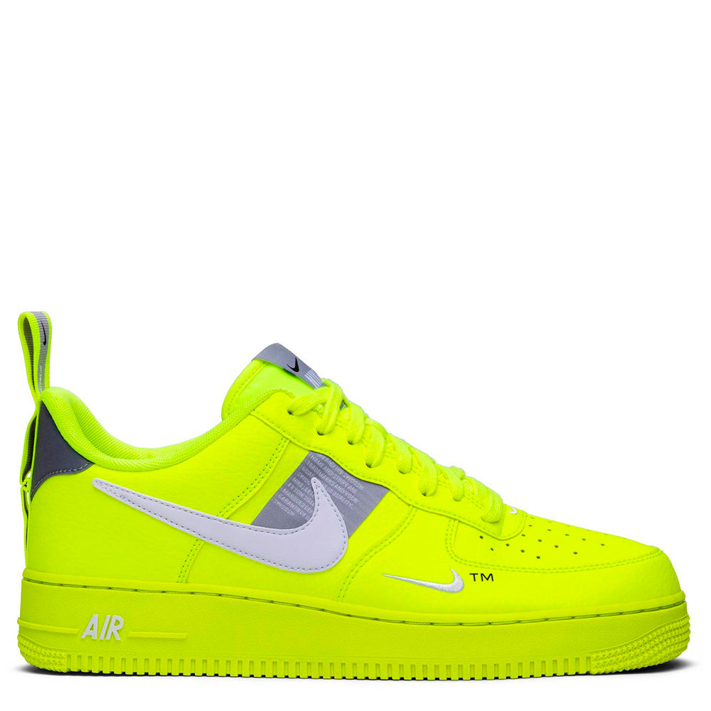 nike air force one utility volt